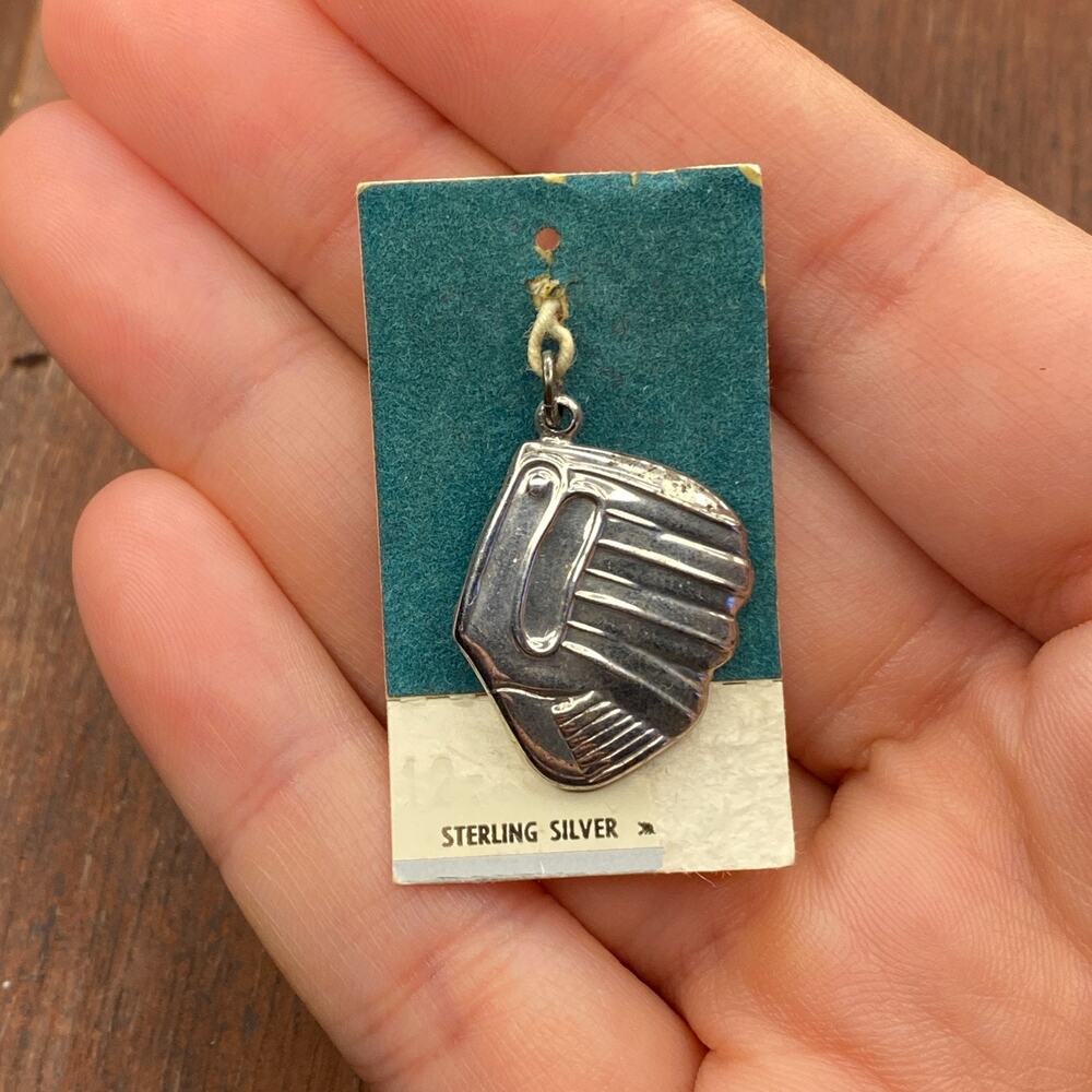 Vintage Griffith 925 Sterling Silver Baseball Softball Glove Pendant Charm